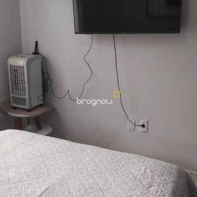 Casa com 83m², 2 quartos, 3 garagens, no bairro Rio Vermelho em Florianópolis