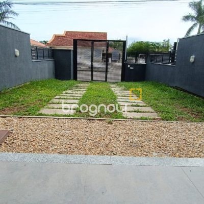 Casa com 123m², 3 quartos (sendo 1 suíte), 1 garagem, no bairro Campeche em Florianópolis