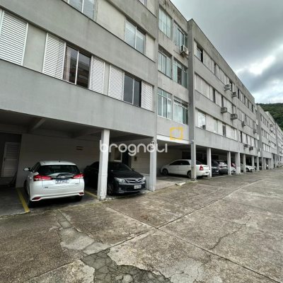 Apartamento com 64m², 3 quartos, 1 garagem, no bairro Centro em Florianópolis