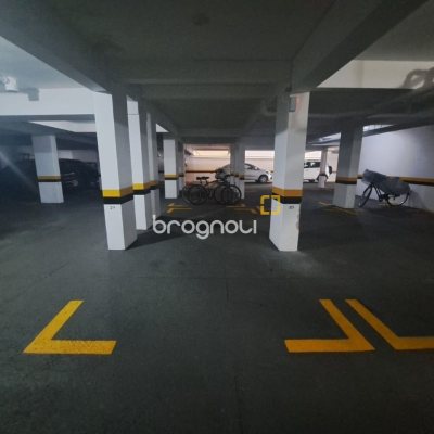 Apartamento com 100m², 3 quartos (sendo 1 suíte), 1 garagem, no bairro Balneário em Florianópolis
