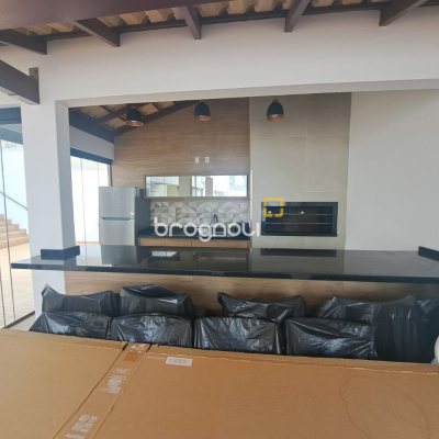 Apartamento com 100m², 3 quartos (sendo 1 suíte), 1 garagem, no bairro Balneário em Florianópolis