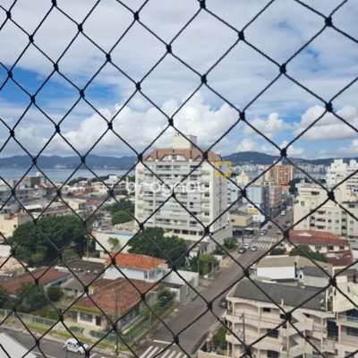 Apartamento com 100m², 3 quartos (sendo 1 suíte), 1 garagem, no bairro Balneário em Florianópolis