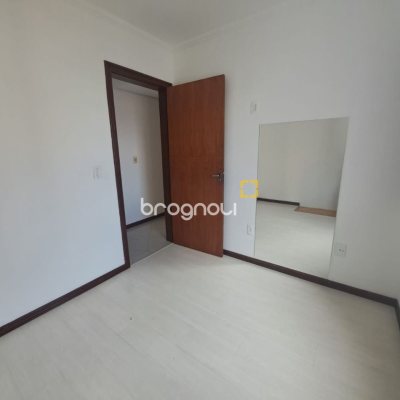 Apartamento com 100m², 3 quartos (sendo 1 suíte), 1 garagem, no bairro Balneário em Florianópolis