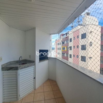 Apartamento com 100m², 3 quartos (sendo 1 suíte), 1 garagem, no bairro Balneário em Florianópolis
