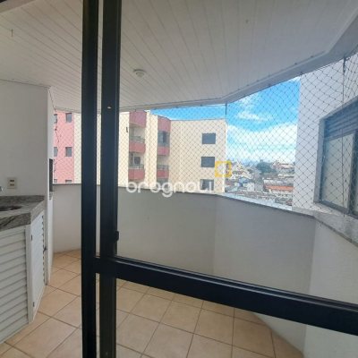 Apartamento com 100m², 3 quartos (sendo 1 suíte), 1 garagem, no bairro Balneário em Florianópolis