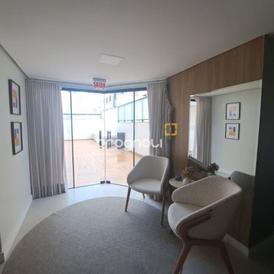 Apartamento com 100m², 3 quartos (sendo 1 suíte), 1 garagem, no bairro Balneário em Florianópolis