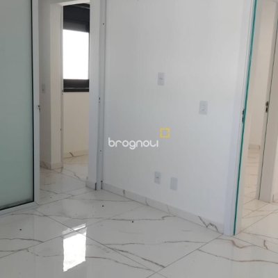 Casa com 140m², 3 quartos (sendo 3 suítes), 2 garagens, no bairro Ingleses em Florianópolis