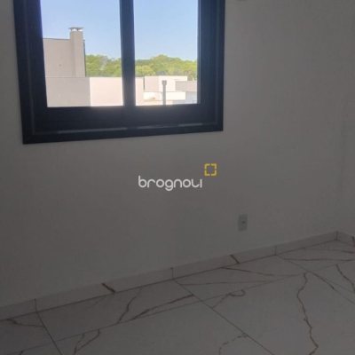 Casa com 140m², 3 quartos (sendo 3 suítes), 2 garagens, no bairro Ingleses em Florianópolis