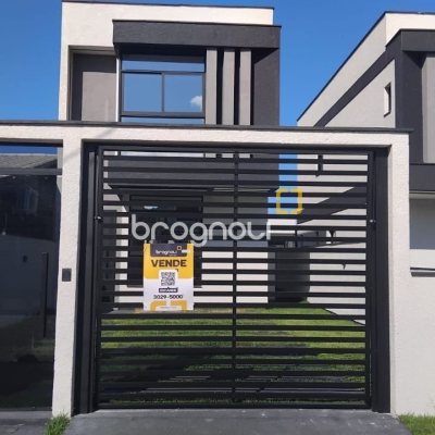Casa com 140m², 3 quartos (sendo 3 suítes), 2 garagens, no bairro Ingleses em Florianópolis