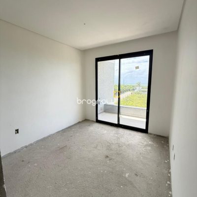 Apartamento com 143m², 2 quartos (sendo 1 suíte), 1 garagem, no bairro Santinho em Florianópolis
