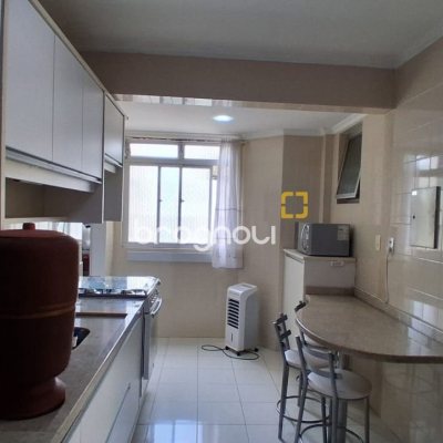 Apartamento com 96m², 3 quartos (sendo 1 suíte), 1 garagem, no bairro Trindade em Florianópolis