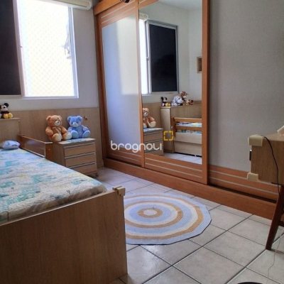 Apartamento com 96m², 3 quartos (sendo 1 suíte), 1 garagem, no bairro Trindade em Florianópolis