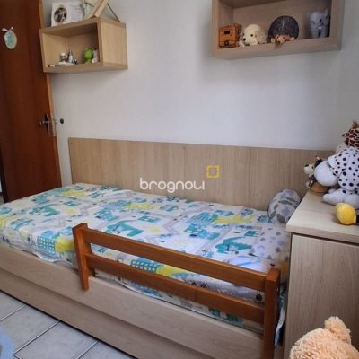 Apartamento com 96m², 3 quartos (sendo 1 suíte), 1 garagem, no bairro Trindade em Florianópolis