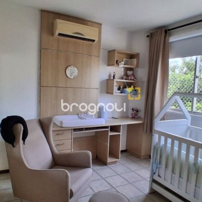 Apartamento com 96m², 3 quartos (sendo 1 suíte), 1 garagem, no bairro Trindade em Florianópolis