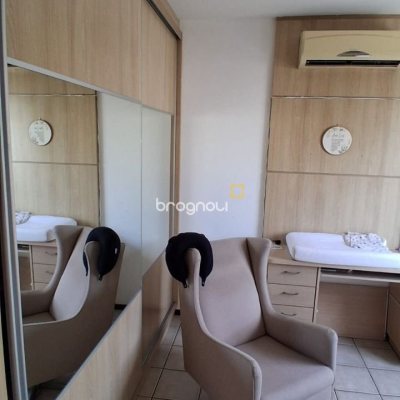 Apartamento com 96m², 3 quartos (sendo 1 suíte), 1 garagem, no bairro Trindade em Florianópolis