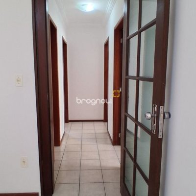 Apartamento com 96m², 3 quartos (sendo 1 suíte), 1 garagem, no bairro Trindade em Florianópolis