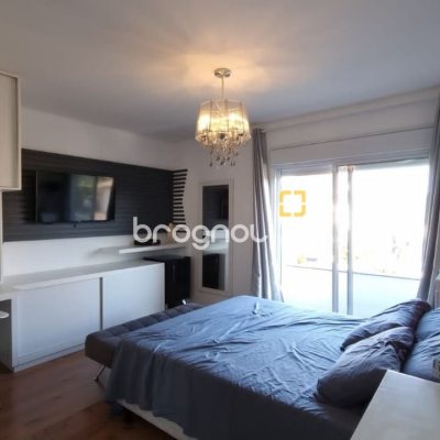 Casa de Condomínio com 138m², 3 quartos (sendo 3 suítes), 2 garagens, no bairro Cachoeira do Bom Jesus em Florianópolis