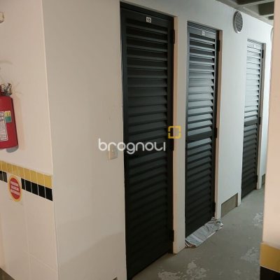Apartamento com 64m², 2 quartos (sendo 1 suíte), 2 garagens, no bairro Agronômica em Florianópolis