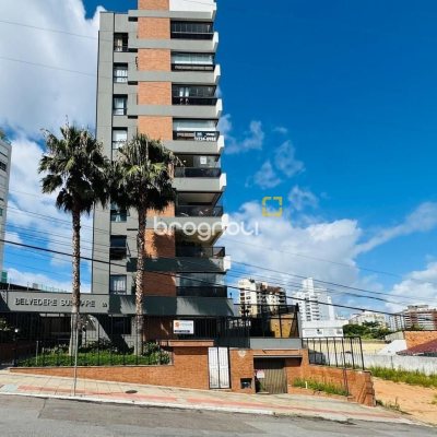 Apartamento com 64m², 2 quartos (sendo 1 suíte), 2 garagens, no bairro Agronômica em Florianópolis