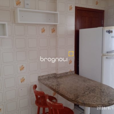 Apartamento com 78m², 3 quartos (sendo 1 suíte), 1 garagem, no bairro Estreito em Florianópolis