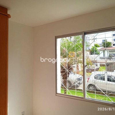Apartamento com 78m², 3 quartos (sendo 1 suíte), 1 garagem, no bairro Estreito em Florianópolis