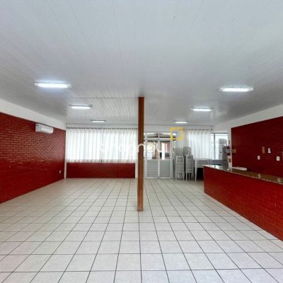 Apartamento com 78m², 3 quartos (sendo 1 suíte), 1 garagem, no bairro Estreito em Florianópolis