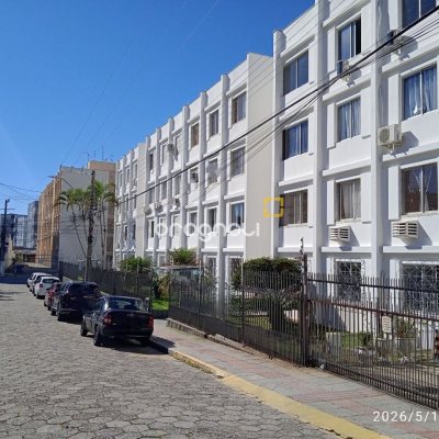 Apartamento com 78m², 3 quartos (sendo 1 suíte), 1 garagem, no bairro Estreito em Florianópolis