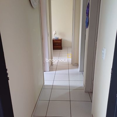 Apartamento com 78m², 3 quartos (sendo 1 suíte), 1 garagem, no bairro Estreito em Florianópolis