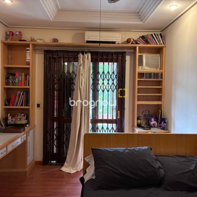 Casa com 640m², 5 quartos (sendo 5 suítes), 4 garagens, no bairro Itacorubi em Florianópolis