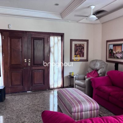 Casa com 640m², 5 quartos (sendo 5 suítes), 4 garagens, no bairro Itacorubi em Florianópolis