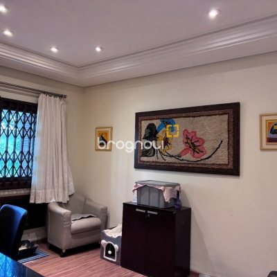 Casa com 640m², 5 quartos (sendo 5 suítes), 4 garagens, no bairro Itacorubi em Florianópolis