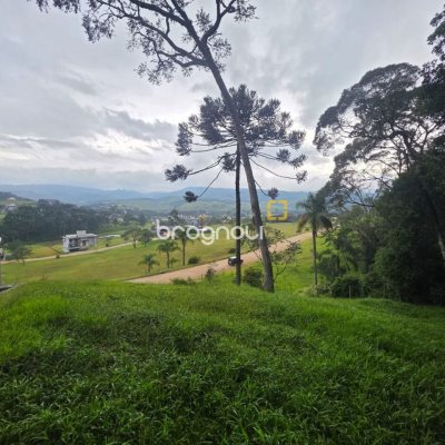 Terreno com 1011m², no bairro Invernadinha em Rancho Queimado