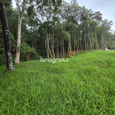 Terreno com 1011m², no bairro Invernadinha em Rancho Queimado