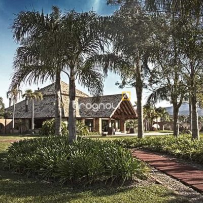 Terreno com 1011m², no bairro Invernadinha em Rancho Queimado