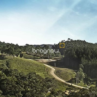Terreno com 1011m², no bairro Invernadinha em Rancho Queimado