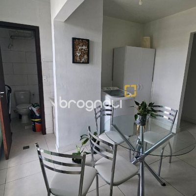 Apartamento com 69m², 2 quartos, 1 garagem, no bairro Kobrasol em São José