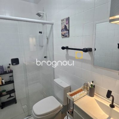 Apartamento com 69m², 2 quartos, 1 garagem, no bairro Kobrasol em São José