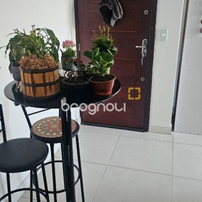 Apartamento com 69m², 2 quartos, 1 garagem, no bairro Kobrasol em São José