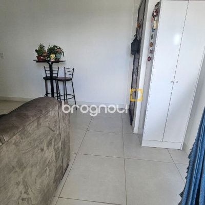 Apartamento com 69m², 2 quartos, 1 garagem, no bairro Kobrasol em São José