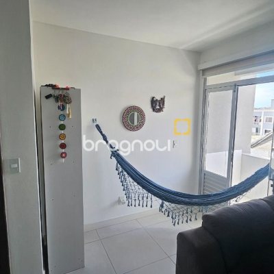 Apartamento com 69m², 2 quartos, 1 garagem, no bairro Kobrasol em São José
