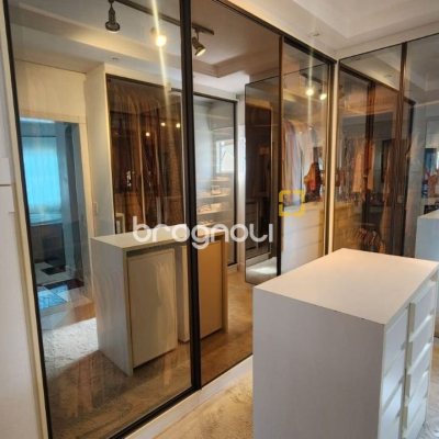 Casa com 409m², 4 quartos (sendo 4 suítes), 4 garagens, no bairro Carvoeira em Florianópolis