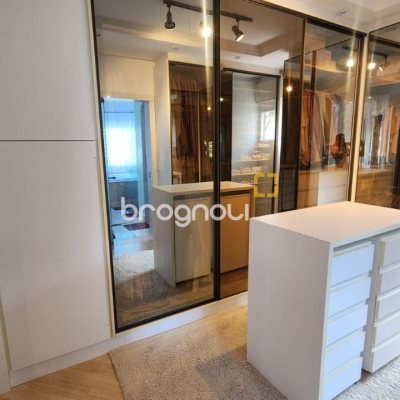 Casa com 409m², 4 quartos (sendo 4 suítes), 4 garagens, no bairro Carvoeira em Florianópolis