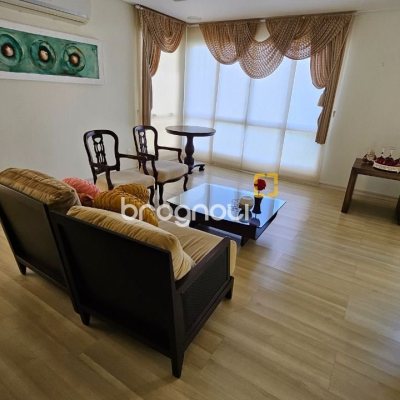 Casa com 339m², 3 quartos (sendo 3 suítes), 3 garagens, no bairro Santa Mônica em Florianópolis