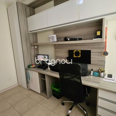 Casa com 339m², 3 quartos (sendo 3 suítes), 3 garagens, no bairro Santa Mônica em Florianópolis