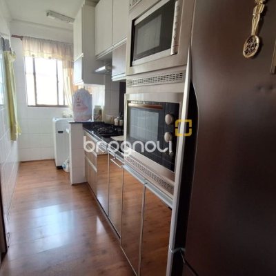 Apartamento com 58m², 2 quartos, 1 garagem, no bairro Barreiros em São José