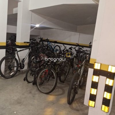 Apartamento com 58m², 2 quartos, 1 garagem, no bairro Barreiros em São José