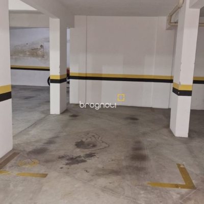 Apartamento com 58m², 2 quartos, 1 garagem, no bairro Barreiros em São José