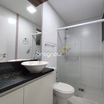Apartamento com 85m², 2 quartos (sendo 1 suíte), 1 garagem, no bairro Ingleses em Florianópolis