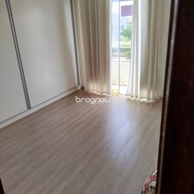 Apartamento com 81m², 3 quartos (sendo 1 suíte), 1 garagem, no bairro Ingleses em Florianópolis