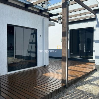 Casa com 110m², 2 quartos (sendo 1 suíte), 4 garagens, no bairro Rio Tavares em Florianópolis